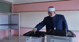 وكيل الأزهر يدلي بصوته في انتخابات الشيوخ 2025.. ويؤكد: المشاركة واجب وطني 