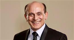 أشرف زكي لـ«الوطن» استقرار الحالة الصحية لمحمد صبحي.. وسيعود لمنزله في الصباح