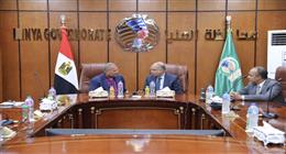 شراكة بين محافظة المنيا والهيئة القبطية الإنجيلية لدعم الأسر الأولى بالرعاية