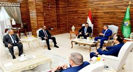 وزير الإسكان يوجه بتذليل عقبات مشروعات الإسماعيلية بحلول سريعة