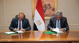  «السياحة» و«العمل» يوقعان بروتوكول تعاون بشأن ضوابط ترخيص وحدات الإقامة الفندقية