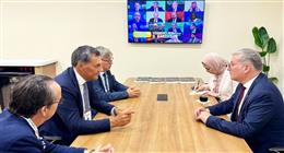 وزير البترول يبحث تعزيز التعاون مع الشركات العالمية في إنتاج الغاز الطبيعي