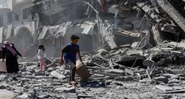 إعلام إسرائيلي: تقديرات أمنية بإجلاء أكثر من 300 ألف فلسطيني من مدينة غزة