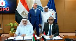«البترول» توقع 3 اتفاقيات بترولية جديدة باستثمارات 121 مليون دولار
