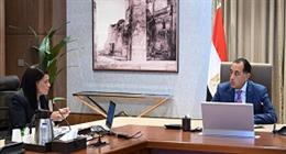 مدبولي يستعرض مع وزيرة التخطيط جهود حوكمة الاستثمارات العامة للعام المالي 2024– 2025