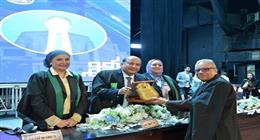 تخريج دفعة جديدة في كلية التربية للطفولة المبكرة بالقاهرة.. ودعوة الخريجات لصناعة مستقبل الأطفال
