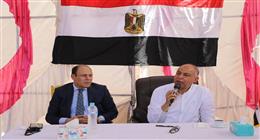 محافظ المنيا يوجه بصرف إعانات مالية لحالات إنسانية بمركز ملوي