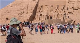 مصر وجهة كبار السن حول العالم للاستمتاع والاستشفاء.. «السياحة تبدأ بعد الستين»