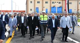 رئيس الوزراء يفتتح محطة ومأخذ المياه بالقنطرة غرب الصناعية