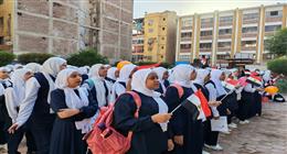 جرس المدرسة يدق والفصول تتزين لاستقبال الطلاب.. انطلاق العام الدراسي الجديد  