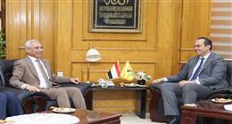 رئيس جامعة المنيا: خطة لزيادة الطاقة الاستيعابية للمستشفيات الجامعية إلى 4000 سرير