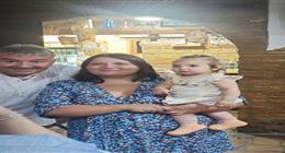 أسرة صربية تفاجئ شابا مصريا في الغربة.. هدية وزيارة خاصة لأهله بالقليوبية