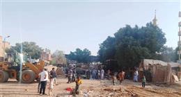 رفع 400 طن مخلفات وإزالة بؤر خردة بشارع السماد في أسوان