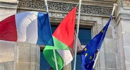 رفع العلم الفلسطيني على واجهة مبنى بلدية سان دوني في فرنسا 
