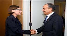 وزير الخارجية يستعرض جهود مصر لوقف الحرب في غزة مع رئيسة اللجنة الدولية للصليب الأحمر