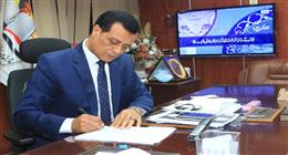 إحالة مديرة مدرسة بالمنشاة في سوهاج للتحقيق بعد سقوط جزء من «درابزين» السلم 
