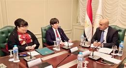 وزير التعليم يبحث مع وفد جامعة يابانية التعاون في قطاع البرمجة والذكاء الاصطناعي