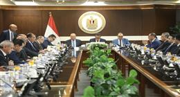 نائبا رئيس مجلس الوزراء يناقشان الحساب الختامي لهيئة الشراء الموحد