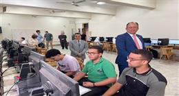 رئيس جامعة حلوان يتفقد اختبارات تحديد المستوى للطلاب الجدد