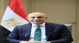 وزير التعليم يجري جولة مفاجئة في مدارس الغربية 