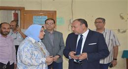 نائب رئيس جامعة الأزهر يتابع أعمال تسكين الطالبات بمدينة أسيوط الجامعية
