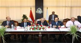 جامعة الزقازيق: صرف 2000 جنيه حافز لأعضاء هيئة التدريس والعاملين