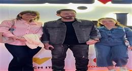 هشام جمال يدعم زوجته ليلى زاهر في العرض الخاص لمسلسل ولد بنت شايب