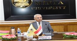 رئيس جامعة المنيا يترأس لجنة اختيار عميد كلية «طب الأسنان»