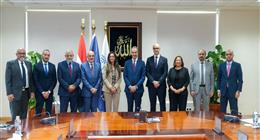 وزير الاتصالات يشهد مراسم توقيع تراخيص تقديم خدمات إنترنت الأشياء مع 7 شركات عالمية