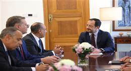 بتوجيهات رئاسية.. وزيرا الخارجية والبترول يبحثان مع رئيس قبرص ربط حقول الغاز بين البلدين