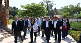 رئيس الوزراء يتفقد مشروع إحياء حديقة الأزبكية بالقاهرة تمهيدا لافتتاحها
