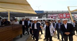 رئيس الوزراء يتابع تنفيذ مشروع تطوير سوق العتبة بوسط القاهرة