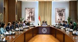 رئيس الوزراء: الحكومة تمضي قدما لتوطين صناعة مكونات مشروعات الطاقة المتجددة