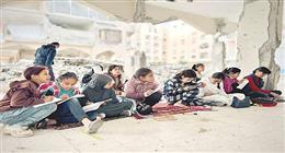 طلاب غزة.. تعليم تحت النار