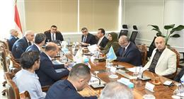 وزير الإسكان يتابع معدلات تسويق وتسليم عدد من المشروعات في المدن الجديدة