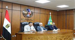 المنيا تناقش آليات تحديث منظومة تراخيص المحال العامة