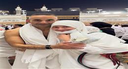 منة شلبي تستقبل العام الجديد رفقة زوجها أحمد الجنايني برحلة عمرة