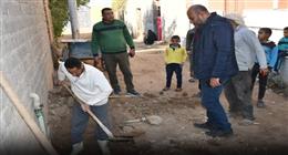 لجنة «حياة كريمة» تواصل جولاتها لمتابعة وصلات الصرف الصحي بأبوقرقاص في المنيا 