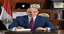 وزير الري يبحث سد العجز الوظيفي بالقطاع
