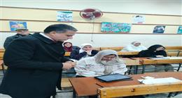 وكيل أول تعليم الجيزة يتفقد لجان الامتحانات بمدرسة الأورمان الثانوية