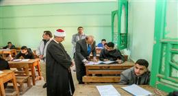 محافظ كفرالشيخ يتابع انتظام امتحانات الشهادة الإعدادية الأزهرية بمعهد البنين