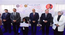 وزير العمل ومحافظ السويس يفتتحان ملتقى توظيفيا.. يوفر 1700 فرصة عمل للشباب 