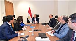 وزير الري يبحث إقامة مشروعات تنموية في دول حوض النيل مع «المصرية للشراكة»
