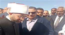 وزير الأوقاف ومحافظ البحر الأحمر يفتتحان مسجد السميع العليم في منطقة برانيس 