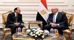رئيس الوزراء يهنئ المستشار هشام بدوي رئيس مجلس النواب بتولي مهام منصبه