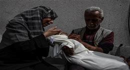 أستاذ علاقات دولية: إسرائيل تسيطر على المعابر لفرض تهجير الفلسطينيين