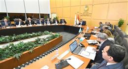 وزير الإسكان يوجه بالالتزام بالمواعيد المحددة لتنفيذ مشروعات «حياة كريمة»
