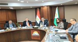 محافظ الجيزة يبحث مع صندوق التنمية الحضرية إعادة تخطيط منطقة عزيز عزت