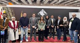 وزير الثقافة يتفقد جناح تنسيقية شباب الأحزاب في معرض الكتاب