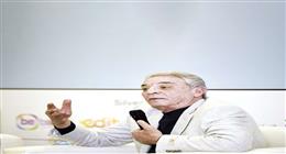محمود حميدة: أحمد زكي كان المرشح الأول لدور الخليفة المنصور في «المصير».. و«شاهين» رفض شرطه